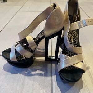 Jessica Simpson Gold and Black Heels